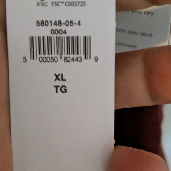 Breathe ON Twist-Hem Cropped Tank Top - Picture 4 of 4